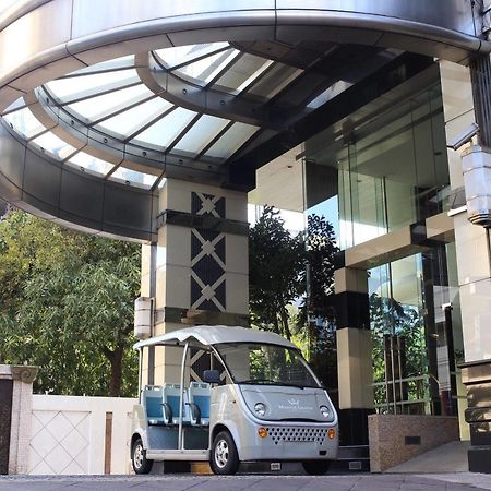 Doubletree By Hilton Bangkok Ploenchit Exterior foto