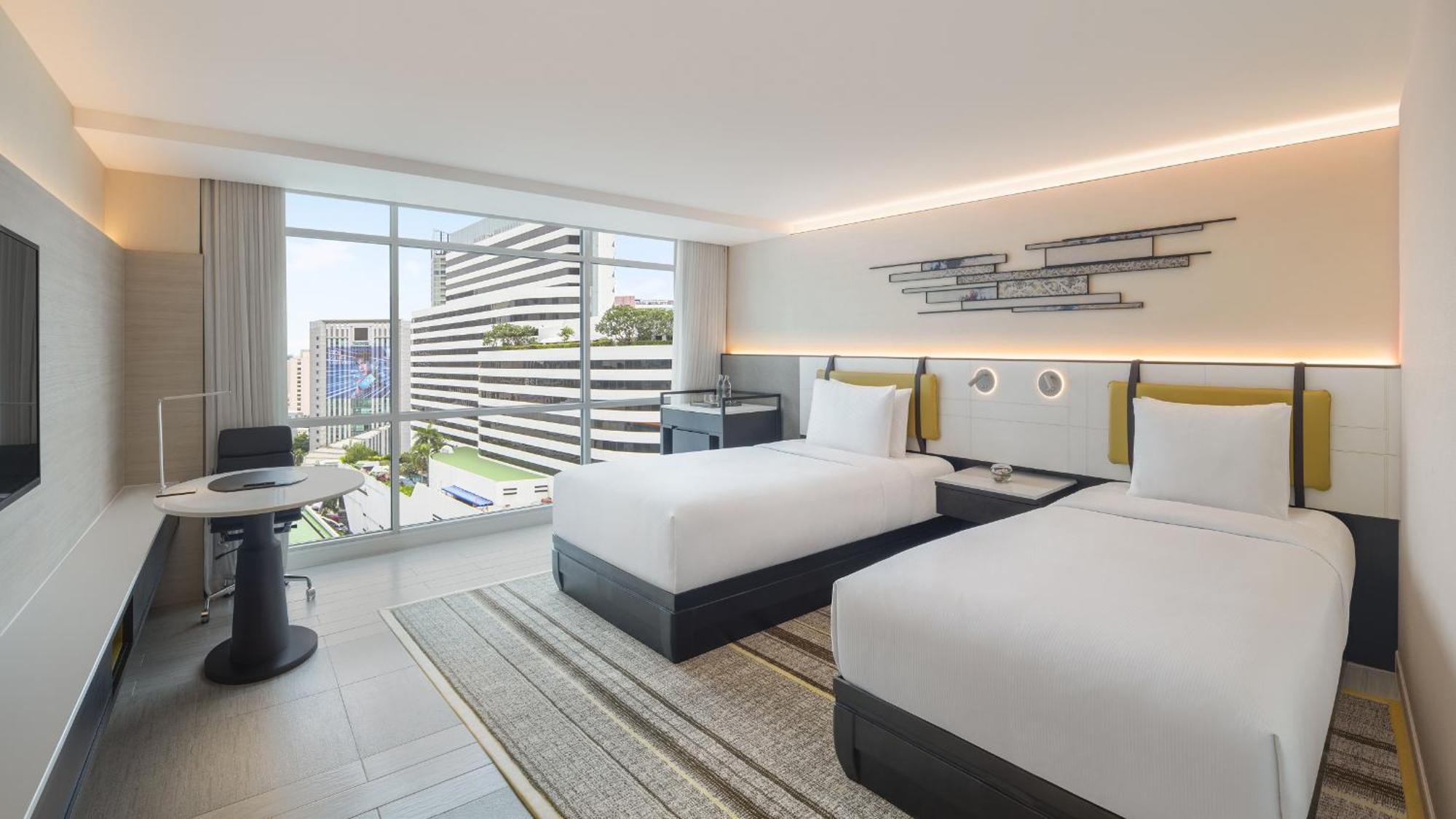 Doubletree By Hilton Bangkok Ploenchit Exterior foto