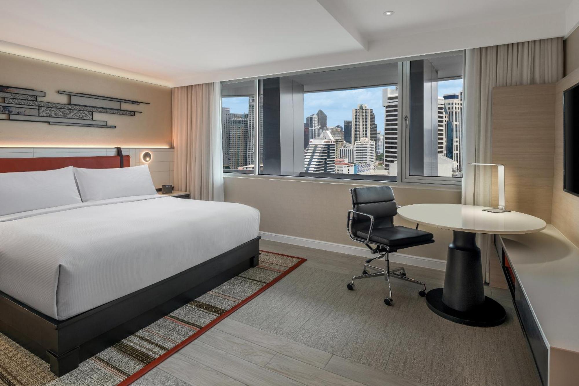 Doubletree By Hilton Bangkok Ploenchit Exterior foto