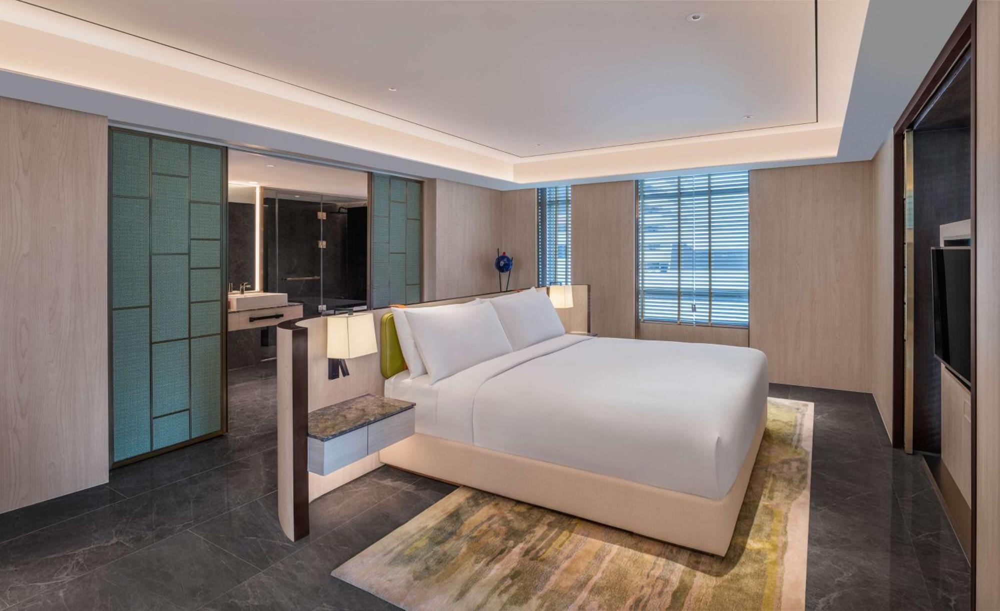 Doubletree By Hilton Bangkok Ploenchit Exterior foto